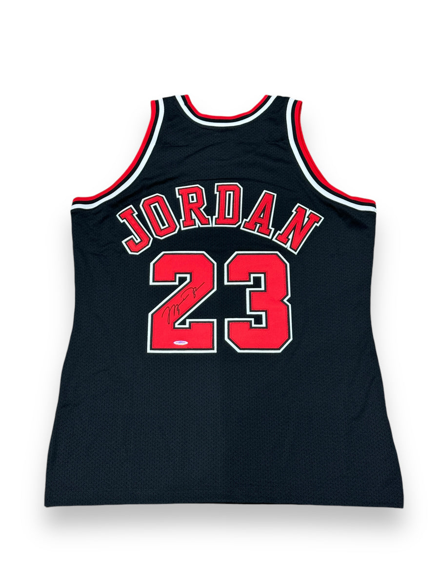 Michael Jordan sold Basketball Jersey