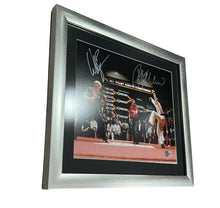 Cargar imagen en el visor de la galería, Foto Enmarcada / Karate Kid / Ralph Macchio y William Zabka
