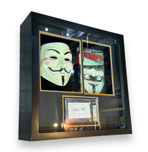 Cargar imagen en el visor de la galería, Máscara Enmarcada / V de Vendetta / Natalie Portman
