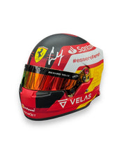 Cargar imagen en el visor de la galería, Mini Casco / F1 / Carlos Sainz Jr (Ferrari 2022)
