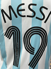 Cargar imagen en el visor de la galería, Jersey / Selección de Argentina / Lionel Messi
