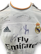 Load image into Gallery viewer, Jersey / Real Madrid /  Team 2013 (Blanca): Cristiano Ronaldo, Benzema, Modric, Pepe, Isco, Kaka
