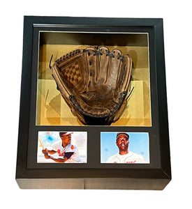 Manopla de Baseball Enmarcada / Braves / Hank Aaron