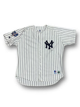 Cargar imagen en el visor de la galería, Jersey / Yankees / Derek Jeter
