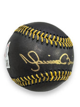 Cargar imagen en el visor de la galería, Pelota Baseball / Yankees / Mariano Rivera (Negro)
