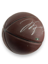 Cargar imagen en el visor de la galería, Balón Basketball / Bulls / Michael Jordan
