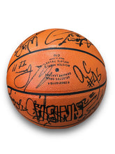 Cargar imagen en el visor de la galería, Balón Basketball / Suns / Equipo 1994-95
