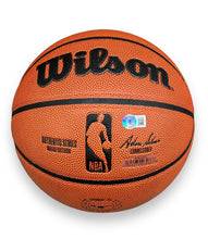 Cargar imagen en el visor de la galería, Balon Basketball / Lakers / Magic Johnson
