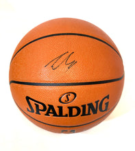 Cargar imagen en el visor de la galería, Balón Basketball / Mavericks / Luka Doncic
