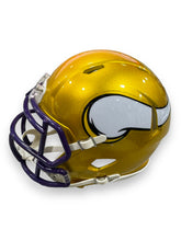 Load image into Gallery viewer, Mini casco / Vikings Flash / Jordan Addison
