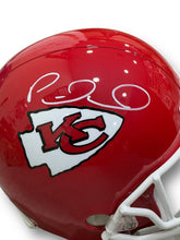 Cargar imagen en el visor de la galería, Casco Full Size / Chiefs / Patrick Mahomes
