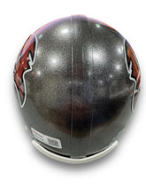 Cargar imagen en el visor de la galería, Mini casco / Buccaneers / Warren Sapp
