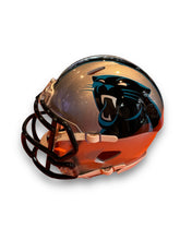 Cargar imagen en el visor de la galería, Mini Casco / Panthers / Luke Kuechly
