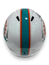 Cargar imagen en el visor de la galería, Casco Replica / Dolphins Speed / Tua Tagovailoa y Tyreek Hill
