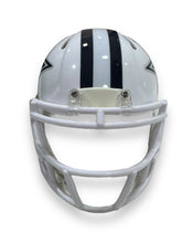 Cargar imagen en el visor de la galería, Mini Casco / Cowboys Lunar / Stephon Gilmore
