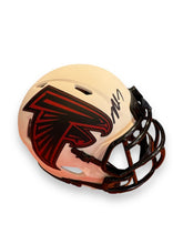 Cargar imagen en el visor de la galería, Mini Casco  / Falcons / Michael Vick
