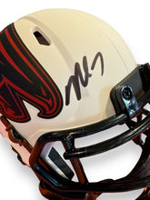 Cargar imagen en el visor de la galería, Mini Casco  / Falcons / Michael Vick
