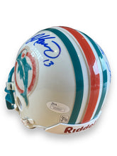 Cargar imagen en el visor de la galería, Mini Casco / Dolphins / Dan Marino y Don Shula
