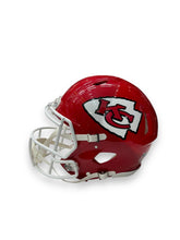 Cargar imagen en el visor de la galería, Casco Speed Pro / Chiefs / Patrick Mahomes
