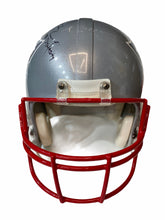 Cargar imagen en el visor de la galería, Casco Pro / Patriots / Tom Brady
