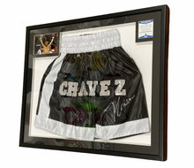 Cargar imagen en el visor de la galería, Shorts Enmarcados / Box / Julio Cesar Chavez
