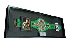 Cargar imagen en el visor de la galería, Cinturón Mini Enmarcado / Boxeo / Julio Cesar Chavez
