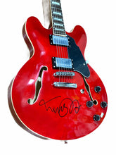 Cargar imagen en el visor de la galería, Guitarra / Back to the Future / Michael J Fox
