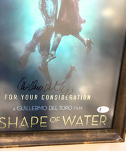 Load image into Gallery viewer, Fotografía | Shape of Water | Guillermo del Toro
