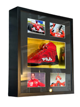 Cargar imagen en el visor de la galería, Bota enmarcada / F1 / Michael Schumacher (Ferrari)
