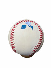Cargar imagen en el visor de la galería, Pelota Baseball / Yankees / Andy Pettitte
