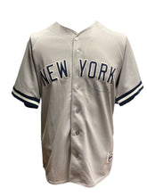 Load image into Gallery viewer, Jersey | Yankees | Mariano Rivera
