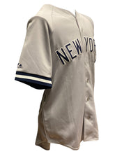 Cargar imagen en el visor de la galería, Jersey | Yankees | Mariano Rivera

