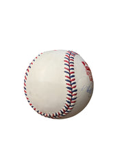 Cargar imagen en el visor de la galería, Pelota / Yankees / Derek Jeter
