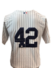 Cargar imagen en el visor de la galería, Jersey / Yankees / Mariano Rivera
