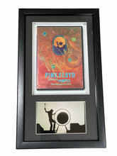 Load image into Gallery viewer, DVD Enmarcado / Pink Floyd / Roger Waters
