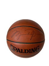 Cargar imagen en el visor de la galería, Balon / Bulls / Michael Jordan
