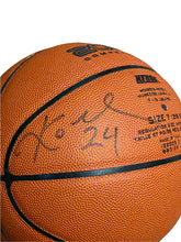 Load image into Gallery viewer, Balón Basketball / Lakers / Kobe Bryant
