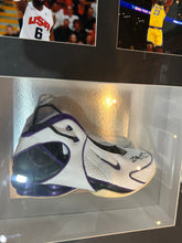 Cargar imagen en el visor de la galería, Tenis Enmarcado / Lakers / LeBron James
