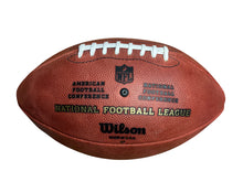 Cargar imagen en el visor de la galería, Balón Profesional / Colts / Peyton Manning
