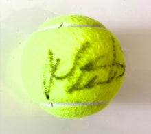 Cargar imagen en el visor de la galería, Pelota de Tennis | Martina Navratilova
