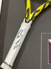 Cargar imagen en el visor de la galería, Raqueta enmarcada / Tenis / Rafael Nadal
